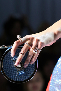 Tendencia joyeria 2015 Versace Knucle Rings